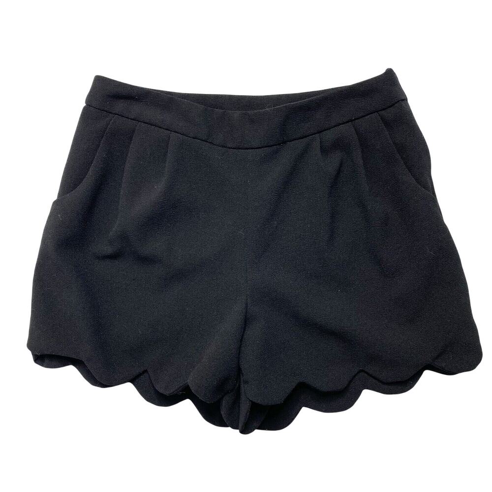 TOBI Black Scalloped Edge Short Shorts Size Small Zipper Lined